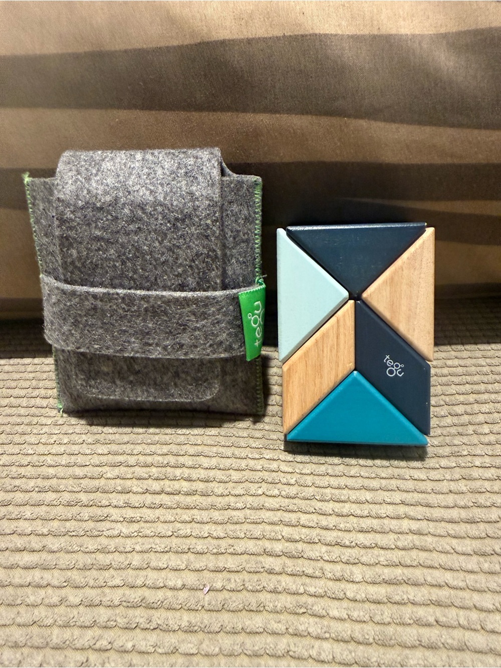 Tegu 6-piece Pocket Pouch Prism Magnetic Wooden Block Set